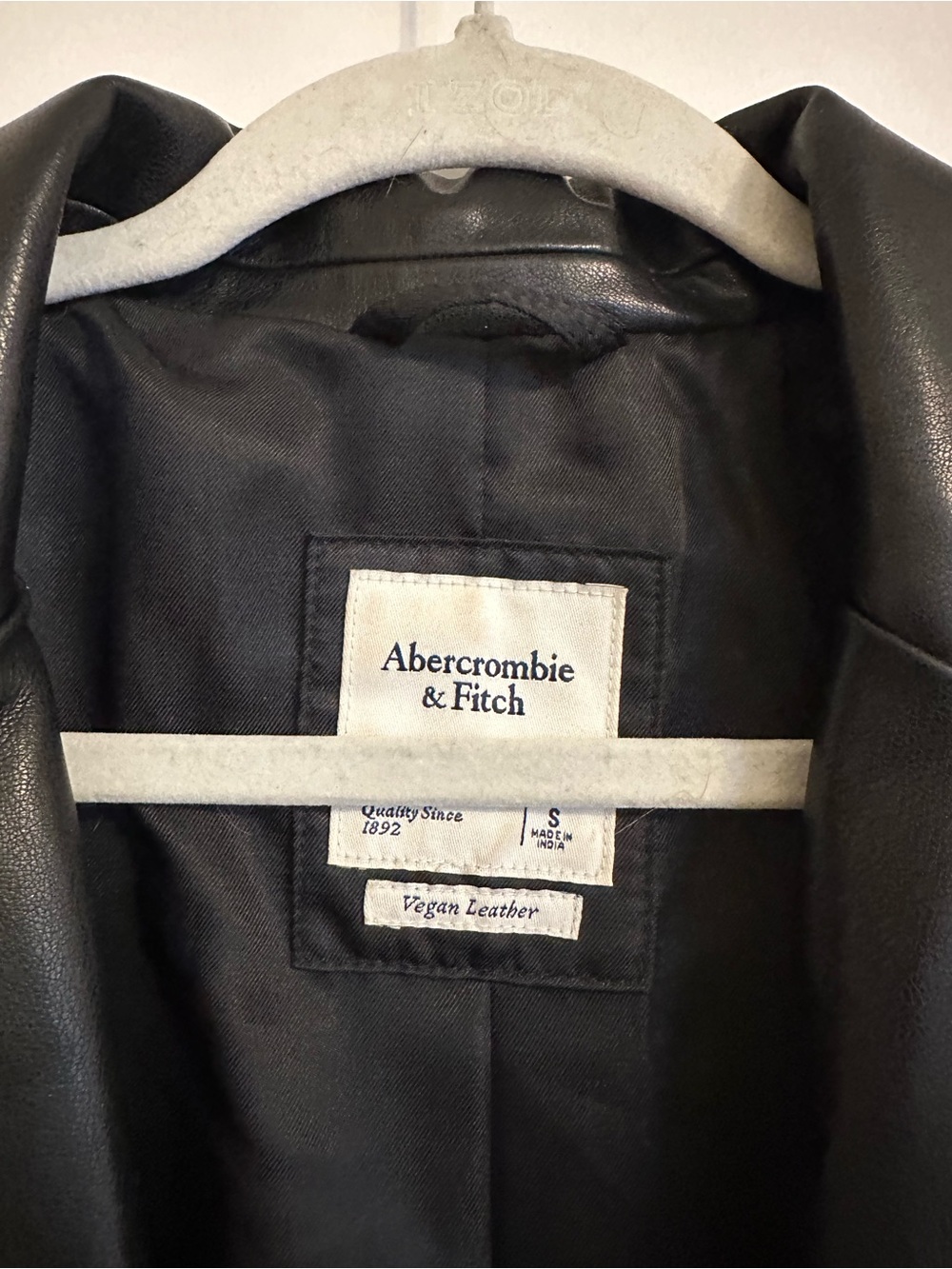 Abercrombie & Fitch Black Faux Leather Blazer - Picture 5 of 5